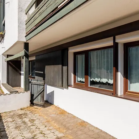 Trilo Fiema Apartment *